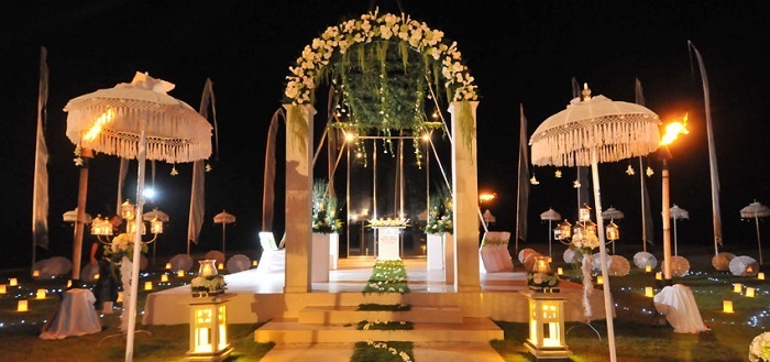 http://www.mysticalmomentsindia.com/destination-weddings/beach-weddings/bali/weddings-in-grand
