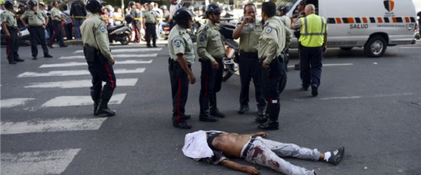 Photo Credit http://www.huffingtonpost.com/2013/12/26/venezuela-homicide-rate_n_4506363.html?ir=India&adsSiteOverride=in
