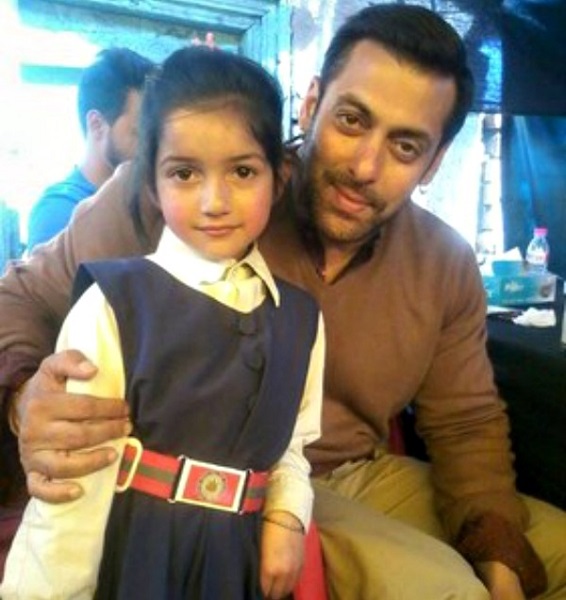  Photo Credit http://www.indiatimes.com/entertainment/bollywood/21-pictures-of-salman-khan-from-one-bhai-fan-to-another-232426.html