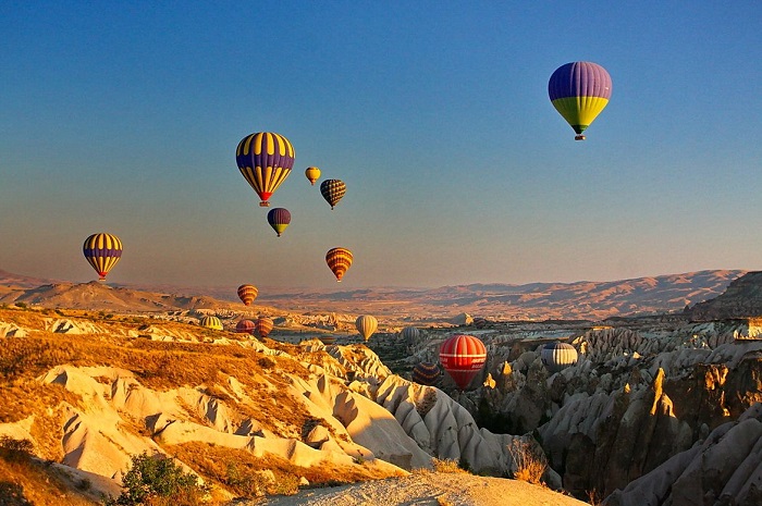 Photo credits http://www.naturelscavehouse.com/gallery/ballooning-cappadocia