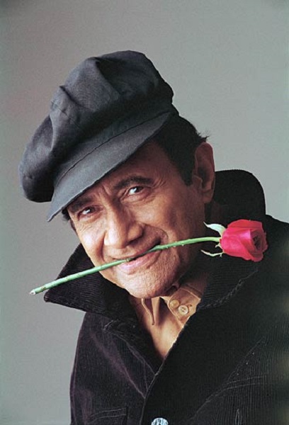 Photo Credit http://indiatoday.intoday.in/gallery/actor-dev-anand-dies--in-london/1/5974.html 