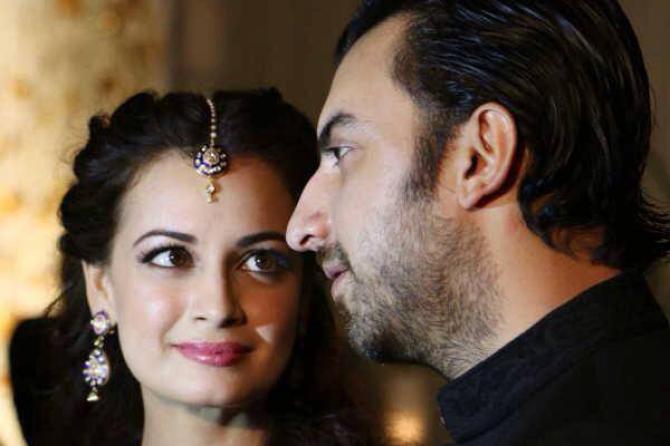Photo Credit: http://www.bollywoodshaadis.com/articles/revealing-the-love-story-of-dia-mirza-and-sahil-sangha-that-turned-into-a-fairytale-wedding-3388 