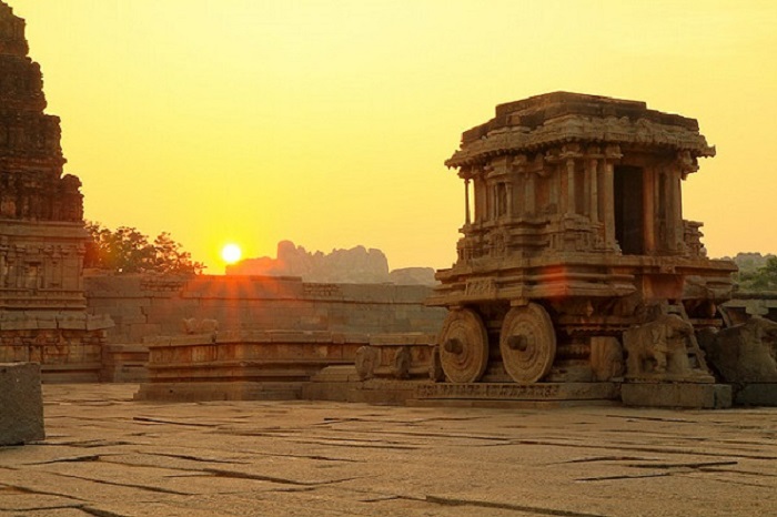 Image Source http://indiaincredible.theholidayindia.com/photogallery/world-heritage-sites-in-india-a-glimpse-of-the-bygone-era/