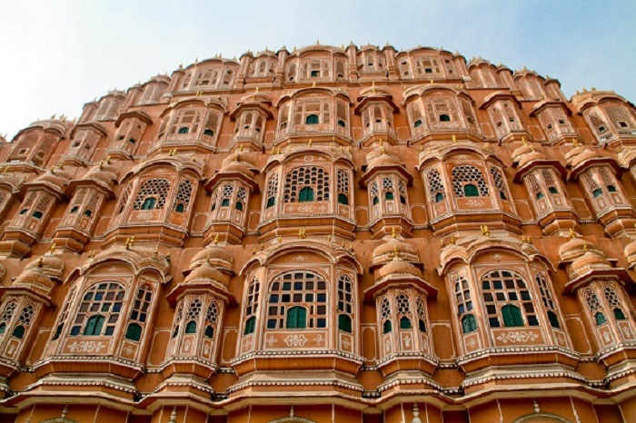 Image Source http://www.excitingindia.in/hawa-mahal-tourist-place-in-jaipur/