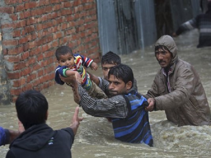  Image Source  http://www.usatoday.com/story/news/world/2014/09/04/india-kashmir-flooding/15066959/ 