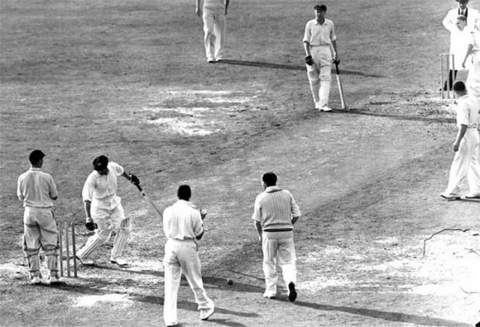 Photo Credit http://www.scoopwhoop.com/sports/iconic-photos-cricket/