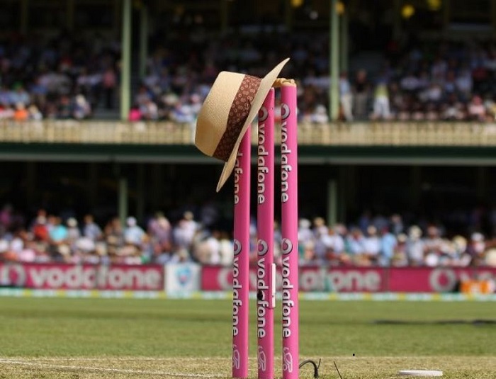 Photo Credit http://oddpad.com/44-iconic-photos-every-cricket-fan-should-see/