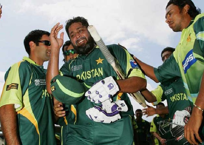  Photo Credit http://www.indiatvnews.com/sports/cricket/cricketers-who-cried-on-the-field-17642.htm