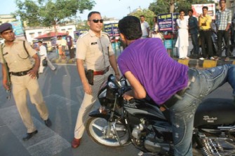 Image Source 
http://toppers.info4.in/2011/11/super-cop-shivdeep-waman-lande-ips.html