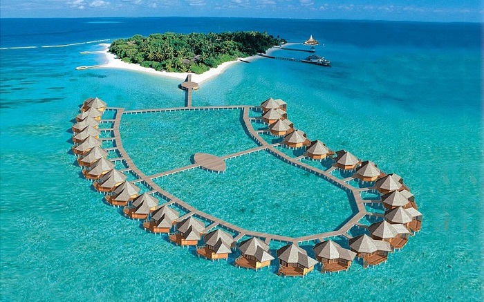  Photo Credit  http://www.around-my-world.com/beautiful-places-maldives/