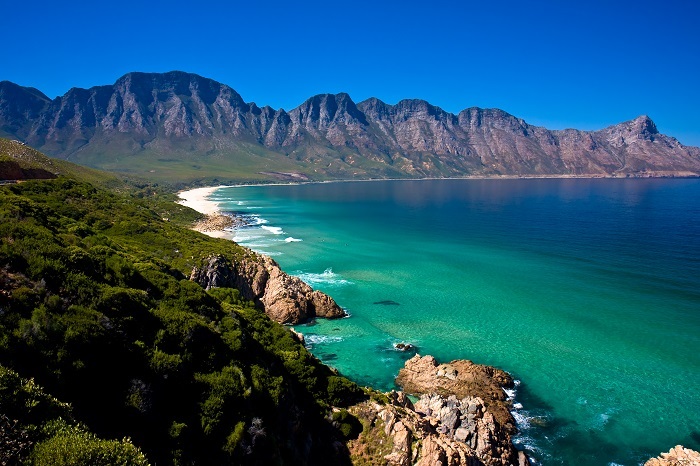 Photo Credit  http://www.golfanddiving.com/services/packages/south-africa-great-white/