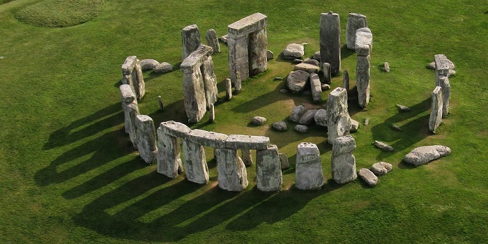 Photo Credit http://www.huffingtonpost.com/2015/03/16/new-stonehenge-theory-mecca-on-stilts_n_6877768.html?ir=India&adsSiteOverride=in