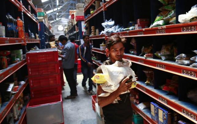 Photo Credit: http://in.reuters.com/article/india-internet-retail-idINKCN0JA27A20141126